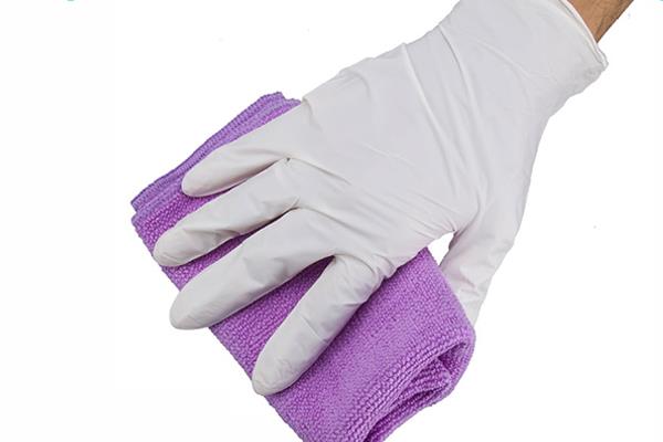 Disposable Nitrile Gloves White Color